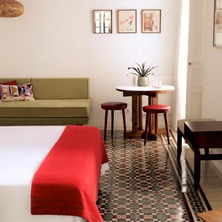 Siete Balcones Y Un Patio בית הארחה