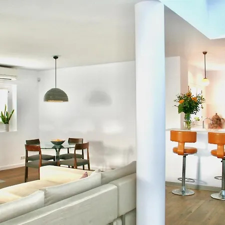 Siete Balcones Y Un Patio בית הארחה וחר דה לה פרונטרה